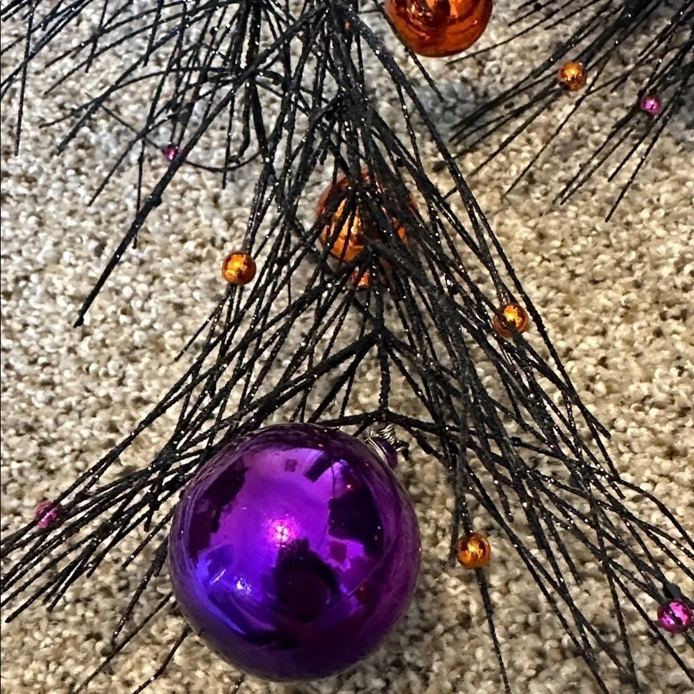 Happy Halloween 🎃 Sparkly Black Garland w/Orange & Purple Balls, Approx 53”L